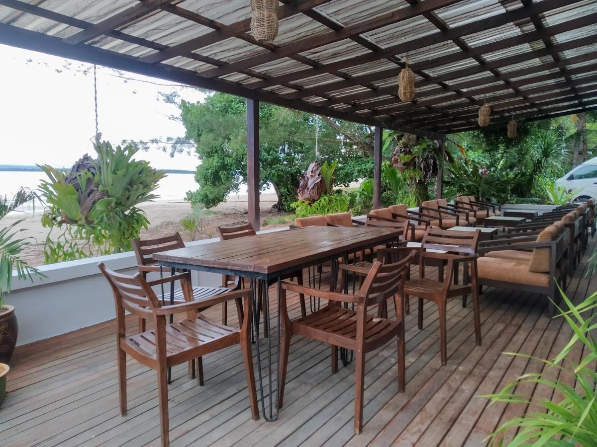 Rafflesia Resort Lundu Exterior photo