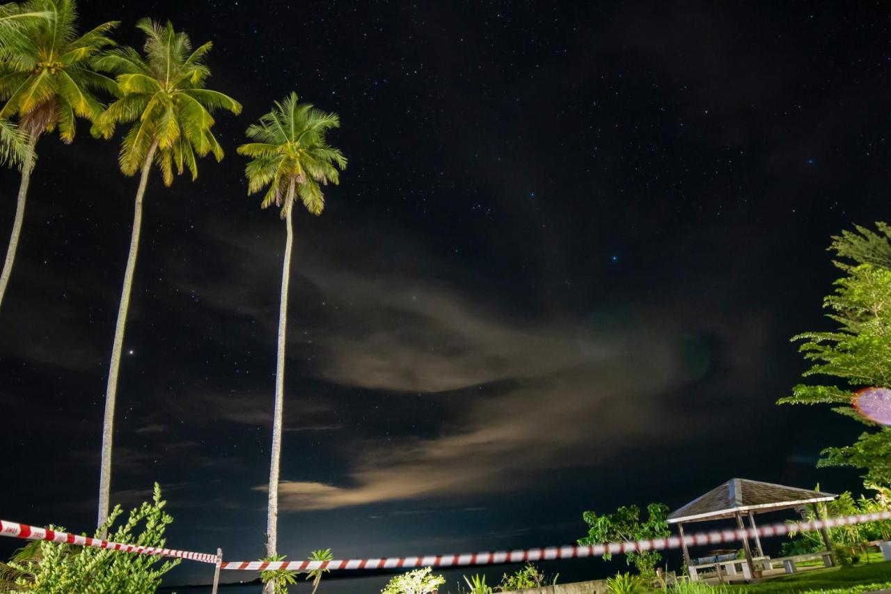 Rafflesia Resort Lundu Exterior photo