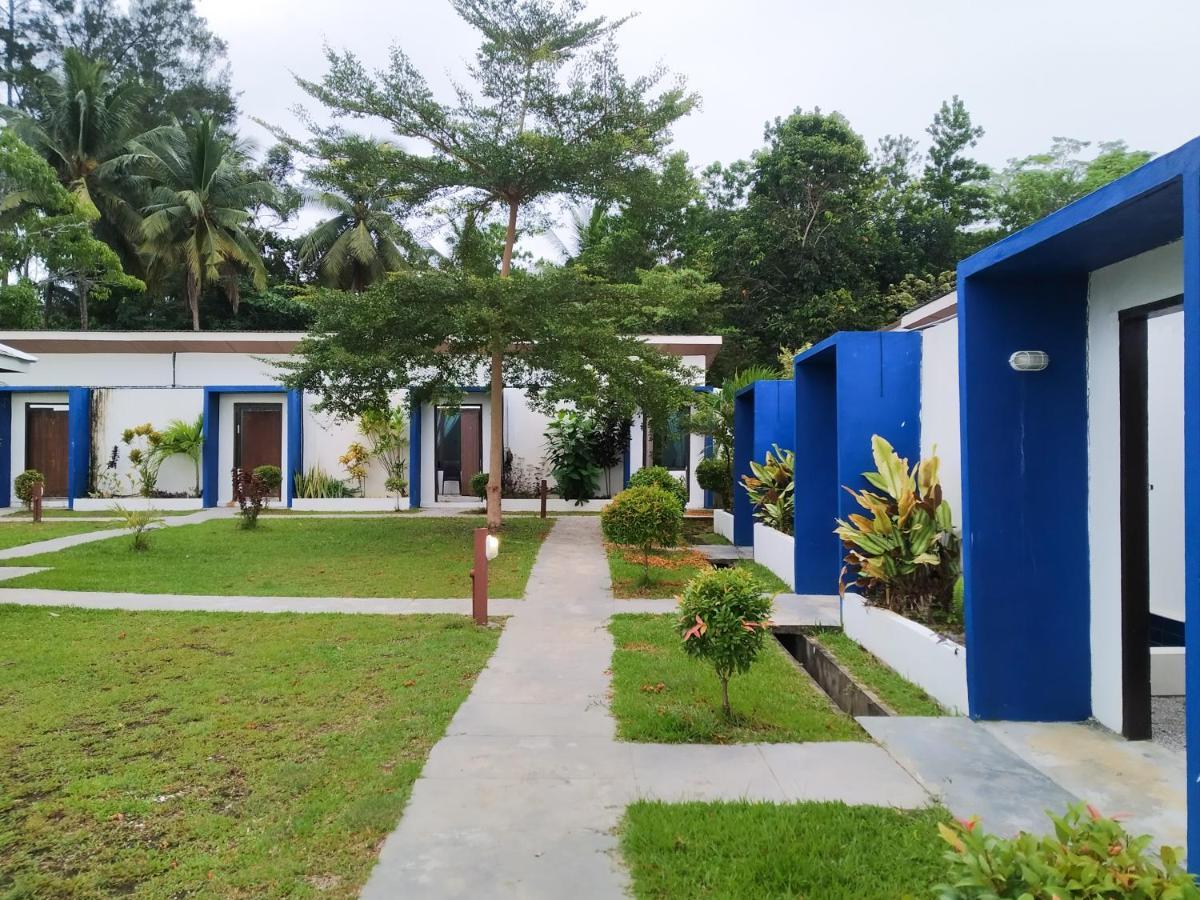 Rafflesia Resort Lundu Exterior photo